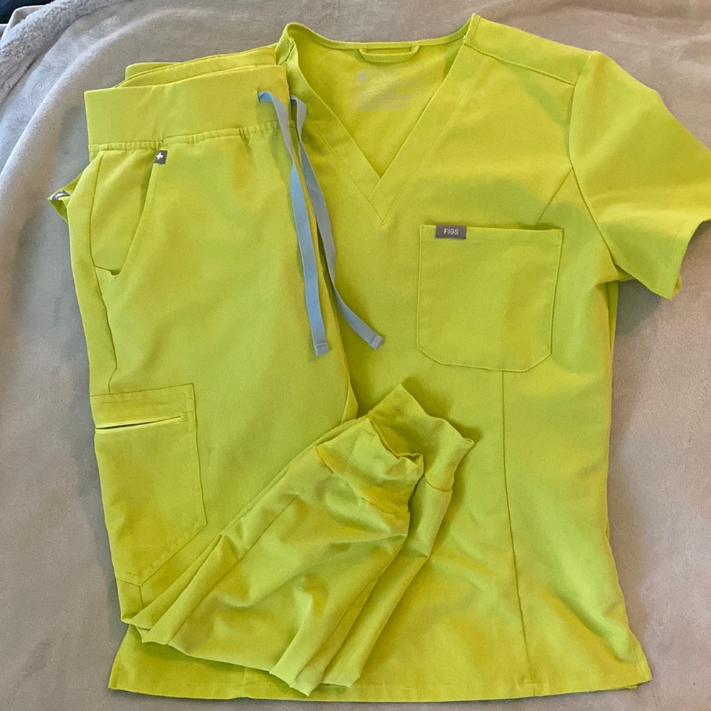 EUC, Figs scrubs